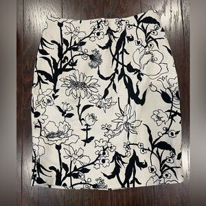 Ann Taylor Tan Skirt with Black Floral Print Lined Women Size 2